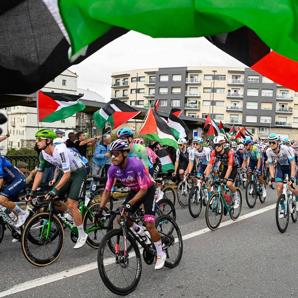 Bernal gewinnt: Erneute Proteste sorgen für Verkürzung der 16. Vuelta-Etappe