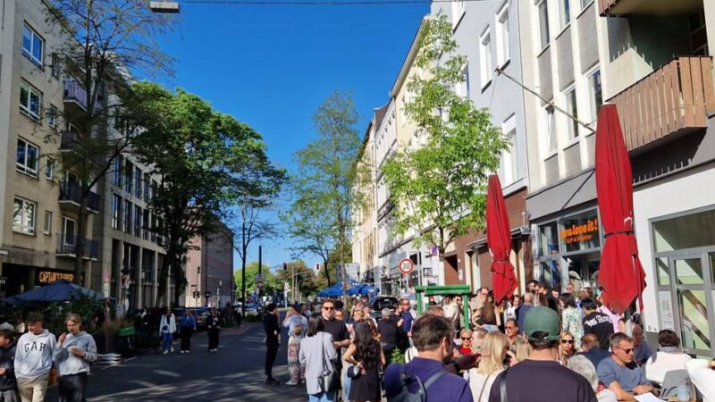 Alternative zum Straßenfest?: Modenschau im Düsseldorfer Lorettoviertel