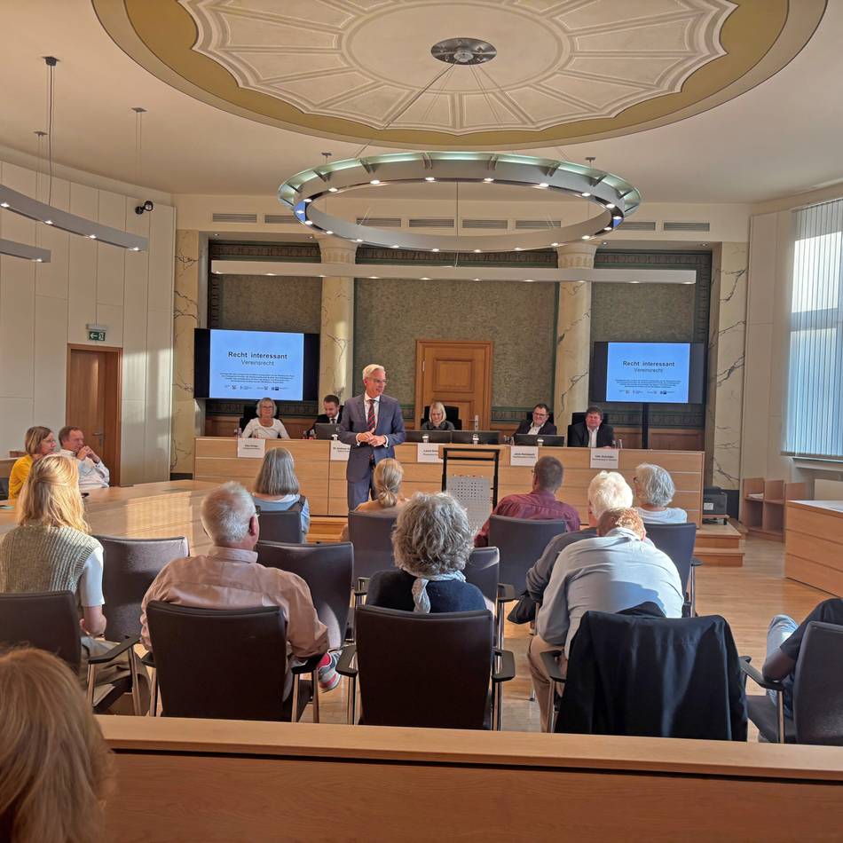 Veranstaltungsreihe „Recht interessant“ in Krefeld: Was Sie zum Vereinsrecht wissen müssen
