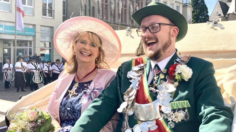 Weseler Bürger-Schützen-Verein: Markus Verweyen ist der neue König – Andrea Ulland regiert mit ihm als Königin