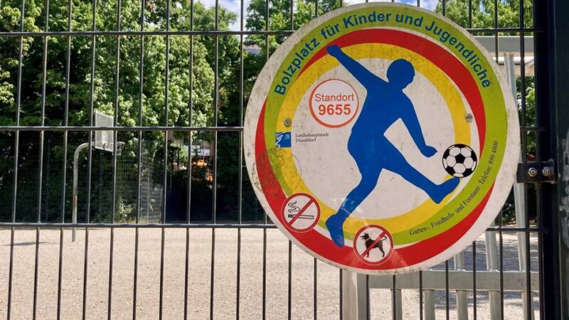 An der Stendaler Straße in Düsseldorf: Umbauarbeiten für Multisportanlage in Hassels sollen „eventuell im Winter“ starten