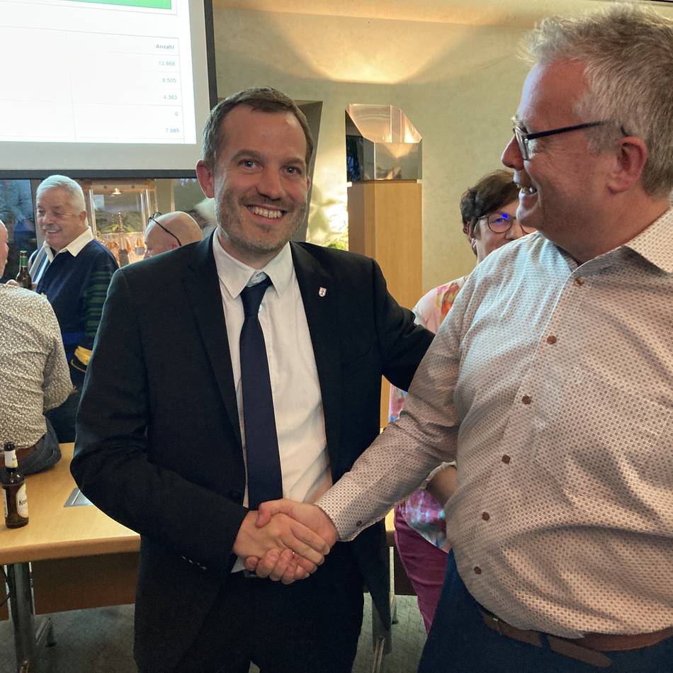 CDU wird stärkste Kraft: Bernd Kuse bleibt Straelens Bürgermeister