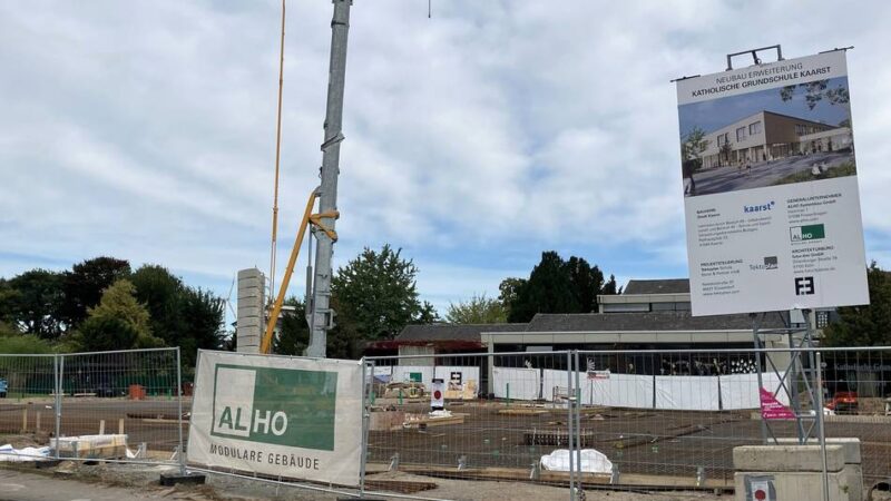 Erweiterungsbau an der Alten Heerstraße: Module für Kaarster Grundschule kommen erst nach den Herbstferien