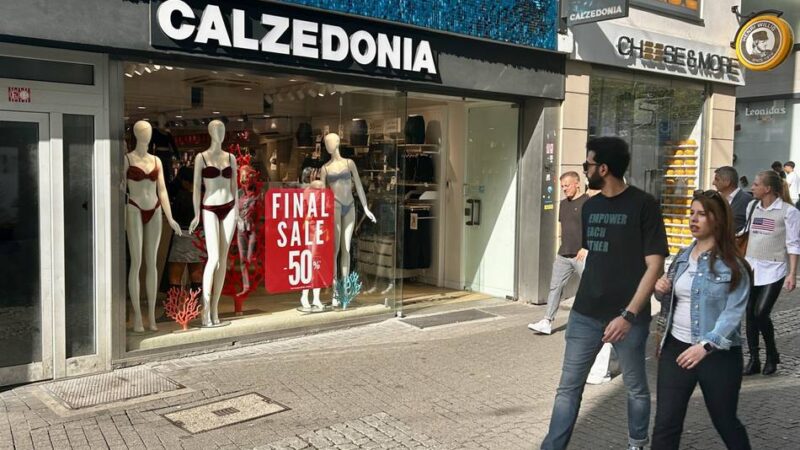 Kurioser Irrtum in Düsseldorf: Geschäfte öffnen aus Versehen am Sonntag – droht jetzt eine Strafe?