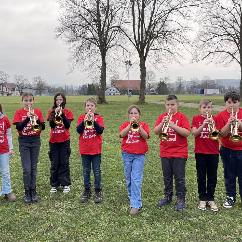 Besucher in Radevormwald: Hessische Schüler geben Konzert auf Schlossmacherplatz