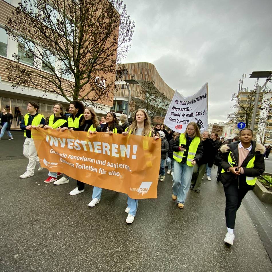 Schulen in Mönchengladbach: „Zahl der Lehrkräfte steigt, die mehr als sechs Wochen krankgeschrieben sind“
