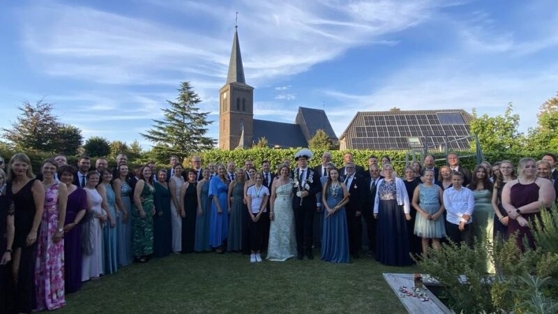 Drei Stunden Wettkampf in Kranenburg: Mehr feiert Kirmes und seinen neuen König