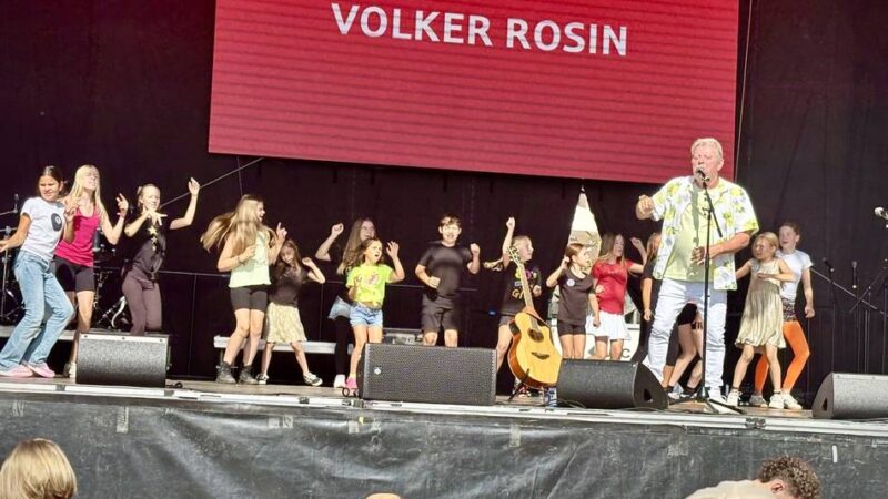 Stadtfest am Rhein in Düsseldorf: Party-Hochburg bei der Stadtsparkasse