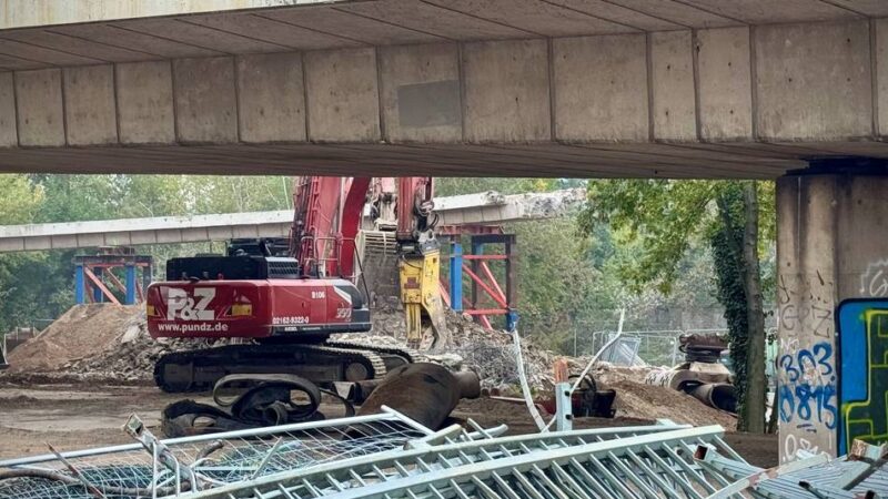 Brücken-Bauwerk: Abriss von „Spaghetti-Knoten“ in Neuss hat begonnen