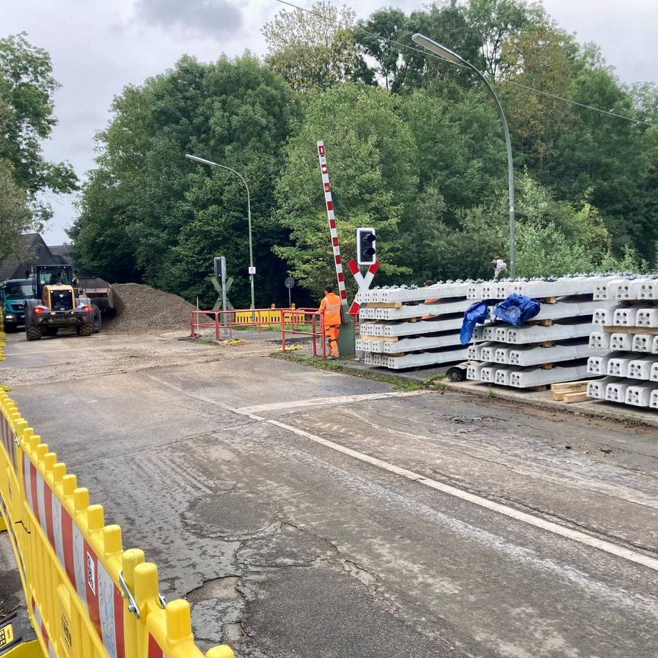 Bahnübergang Geulenstraße in Neuss wird gesperrt: „Wie sollen die Kinder zur Schule kommen?“