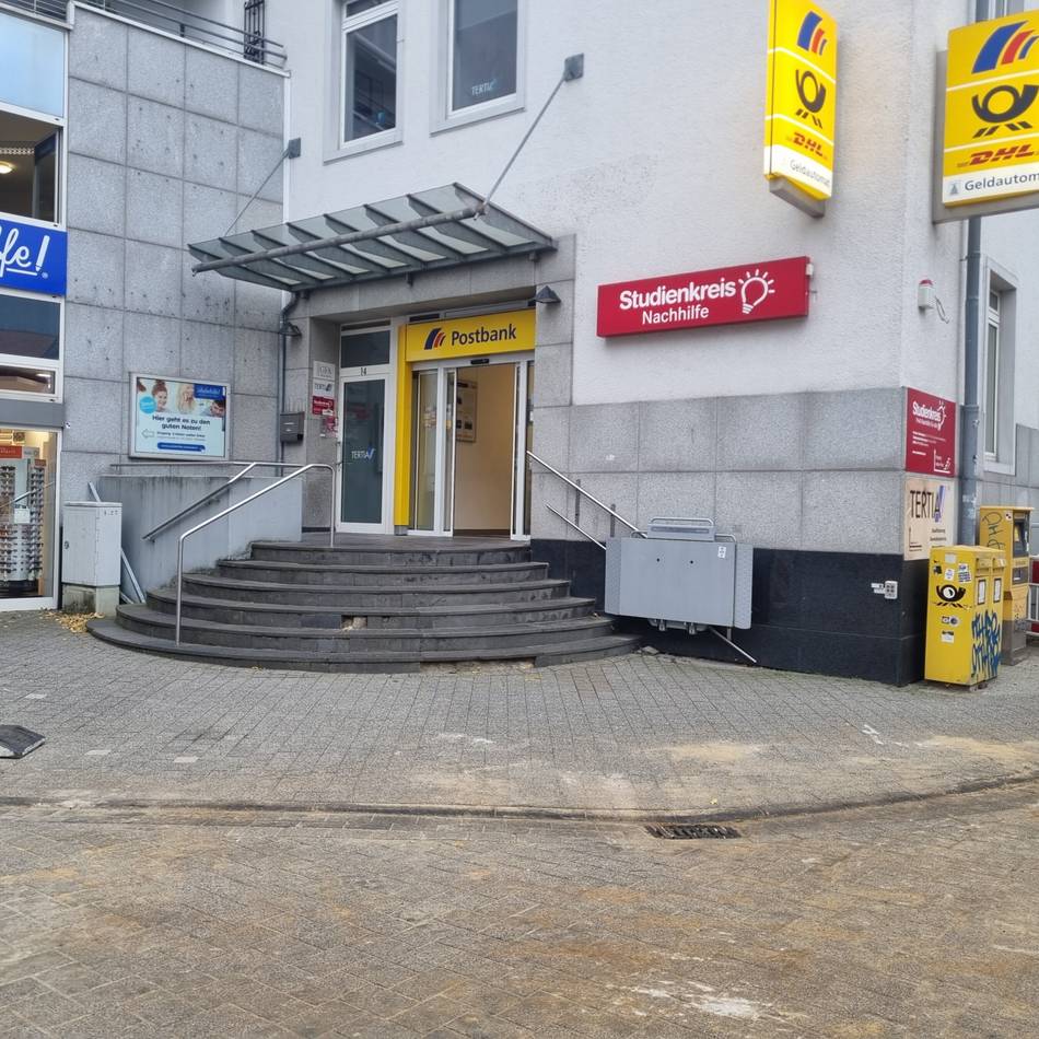 Kreditinstitut in Erkelenz: Postbank-Filiale in Erkelenz schließt – was Kunden wissen müssen