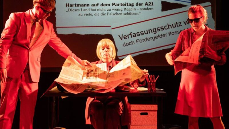 Saisoneröffnung in Neuss: Überzeugende Musik bei „Fake News“ im Theater am Schlachthof