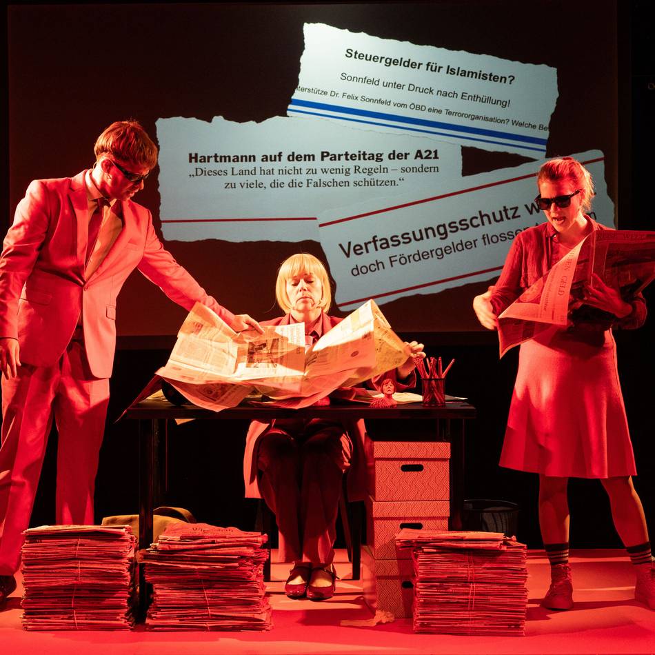 Saisoneröffnung in Neuss: Überzeugende Musik bei „Fake News“ im Theater am Schlachthof