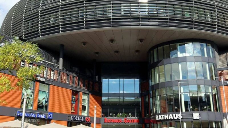 Leverkusener Einkaufszentrum: Rathaus-Galerie feiert 15-jähriges Bestehen