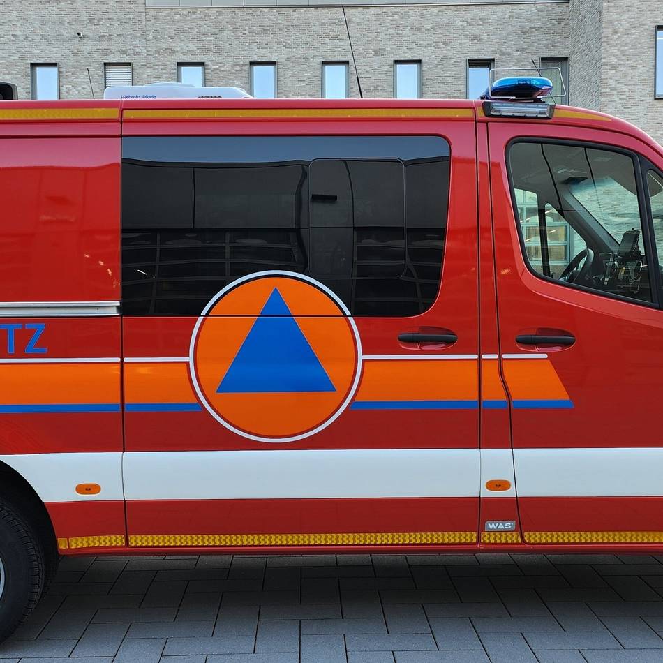 Zivilschutz in Leverkusen: Feuerwehr testet neuen Gefahren-Erkundungswagen