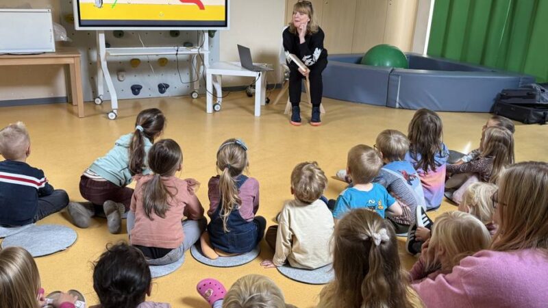 Katholische Kindertagesstätte Am Kamp in Hückeswagen: Unterhaltsame Lesung im Familienzentrum