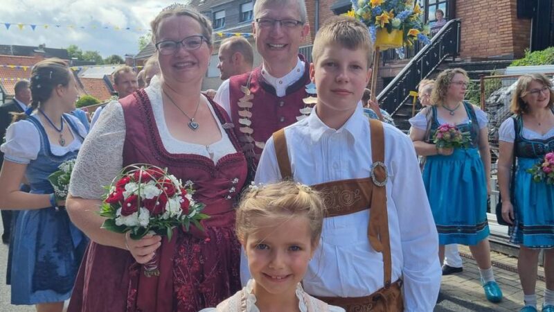 Volks- und Heimatfest 2025: Strahlender Sonnenschein für Rath und Wallrath