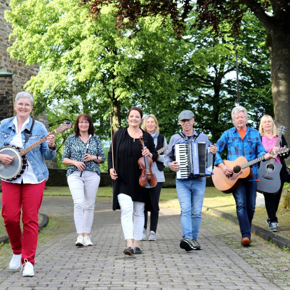 Städteübergreifendes Konzert in Lennep: „No. 4 Mill Street“ trifft auf „Dremmwel“