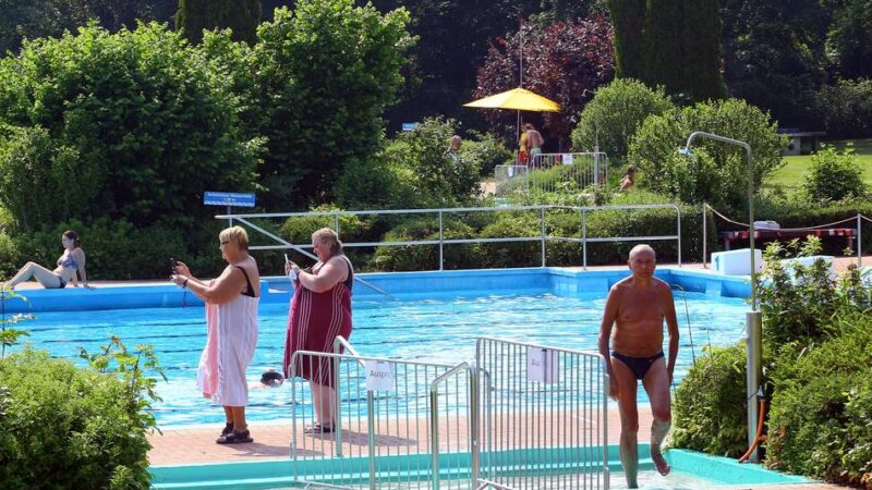 Planung im Sportausschuss: So könnte ein Kombibad in Rheinberg aussehen