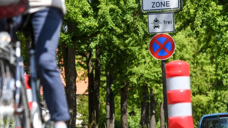 Radfahren in Niederkrüchten: Poller auf Radwegen stehen auf dem Prüfstand