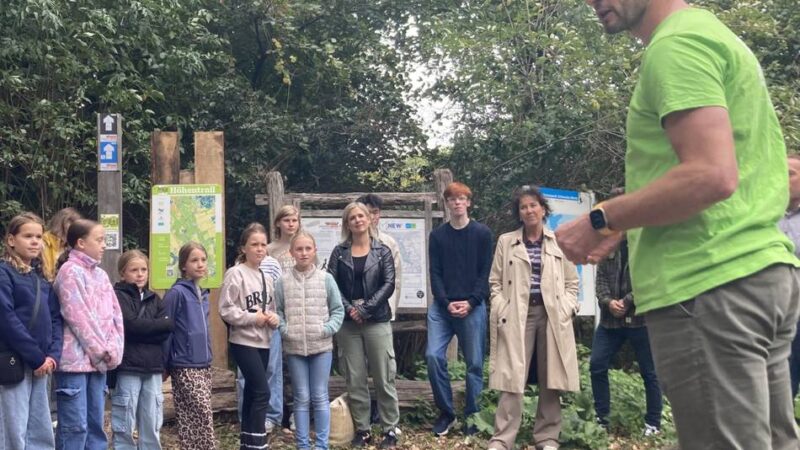 Spazierengehen 2.0 in den Süchtelner Höhen: Neuer Wanderweg mit digitalen Elementen