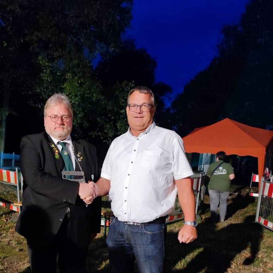 Schützenfest BSV Eintracht Bönninghardt-Vierquartieren: Erwin Itgenshorst gewinnt Preisschießen in Bönninghardt