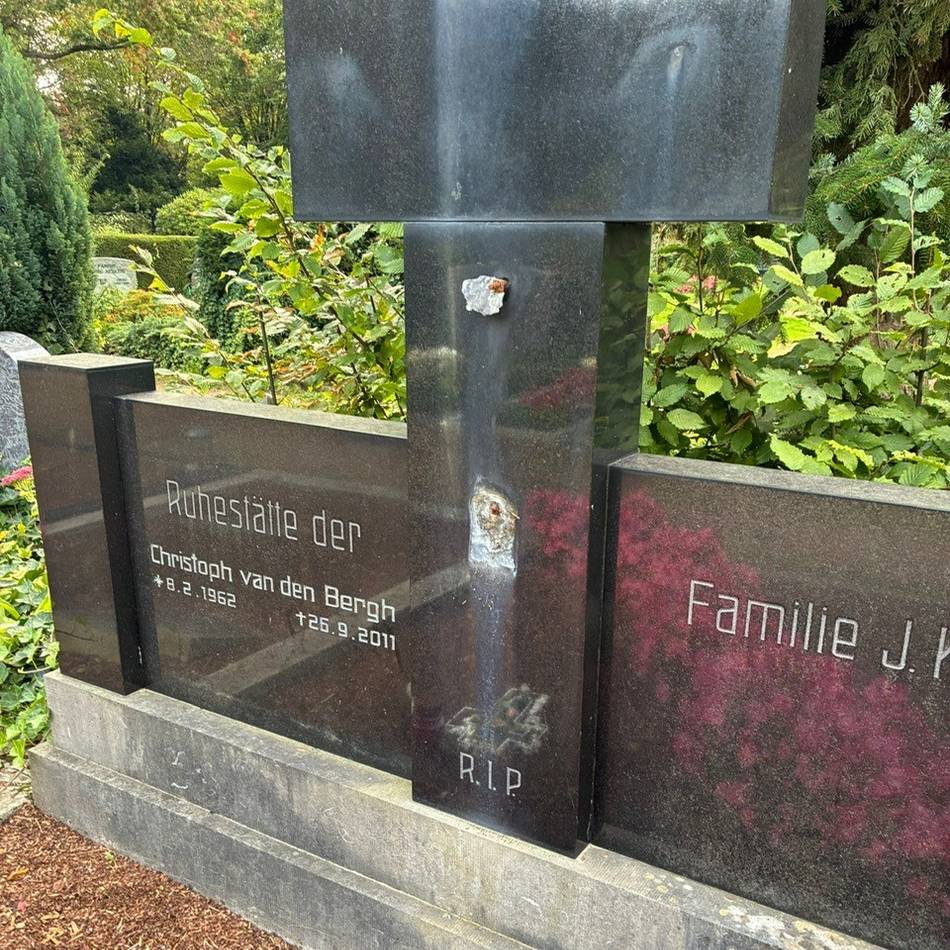 Stadt bittet Betroffene um Anzeige bei der Polizei: Metalldiebe auf Kaarster Friedhof unterwegs