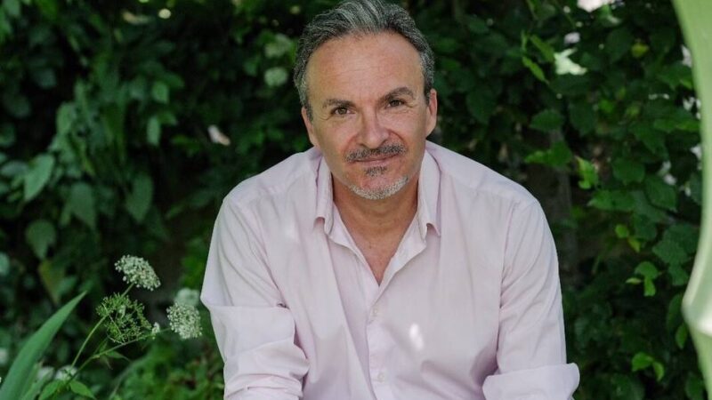 Premierenlesung bei „Korschenbroich liest“: Andreas Izquierdo stellt ersten Krimi seit 25 Jahren vor