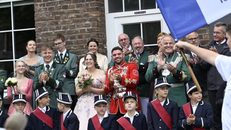 Brauchtum in Dormagen: Ein junges Königspaar und viel Tradition