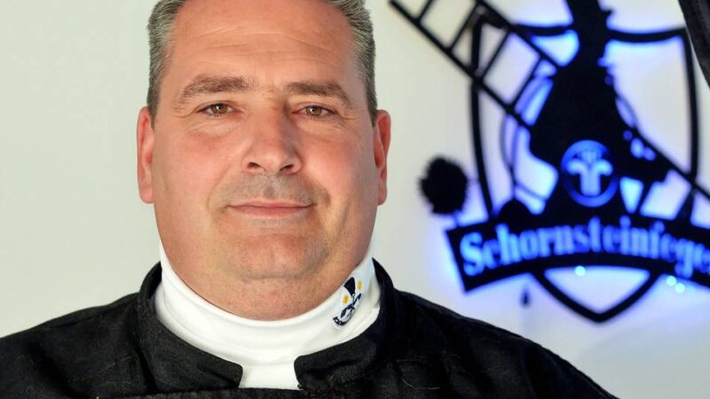 Zylinderköpp: Vom Schornstein zum Nevigeser Karneval