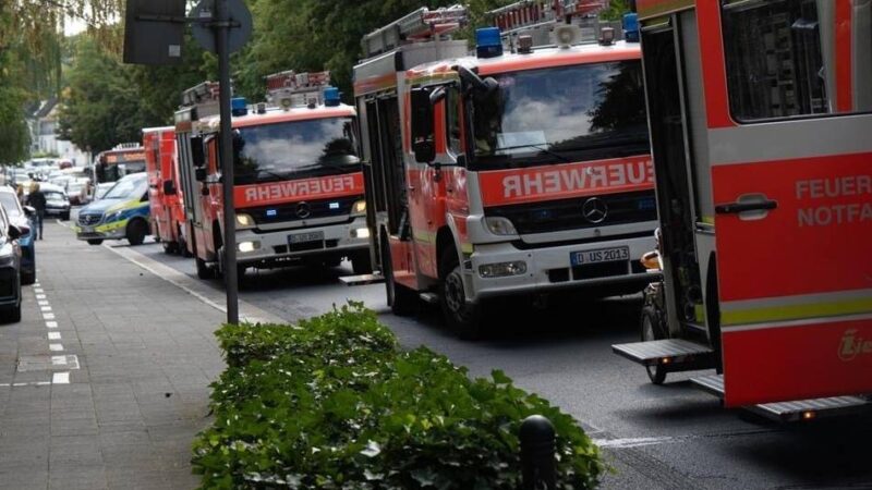Feuerwehreinsatz in Ludenberg: Haus in Düsseldorf nach Kellerbrand unbewohnbar