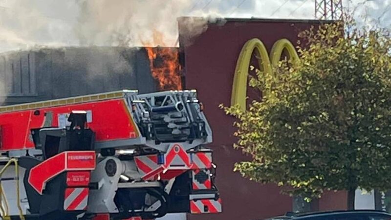 Schnellrestaurant in Kaarst: Brand bei McDonald’s – erste Vermutung zur Ursache