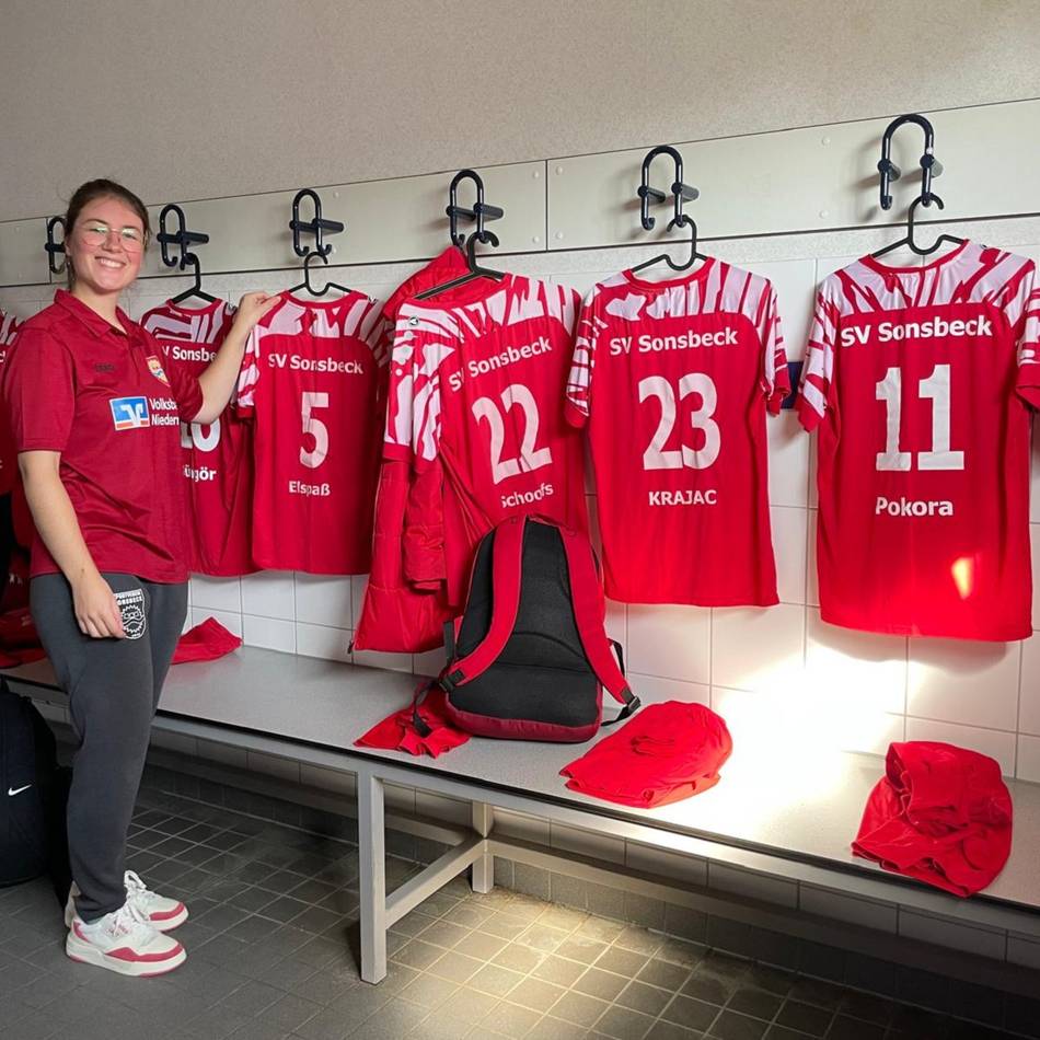 Lina Killewald neu dabei beim Oberligisten: Warum der SV Sonsbeck jetzt eine Spieltagsbetreuerin hat