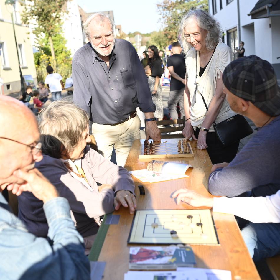 Parking Day 2025: Benrath feiert dort, wo sonst Autos fahren