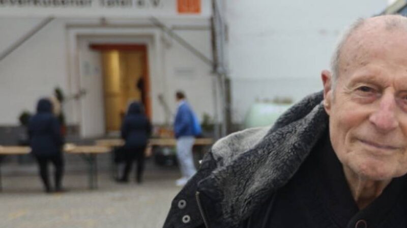 Tafel Leverkusen besteht seit 25 Jahren: „Bedrückend, dass wir immer noch gebraucht werden“