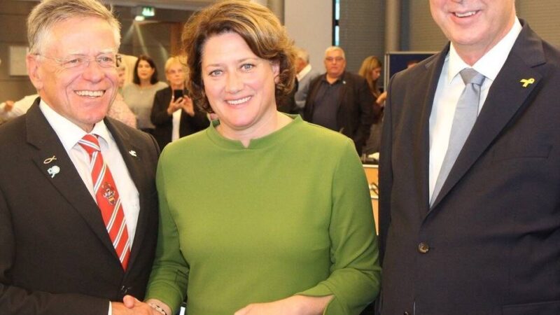Stichwahl ums Landratsamt: Sieg für Katharina Reinhold – der Rhein-Kreis hat seine erste Landrätin
