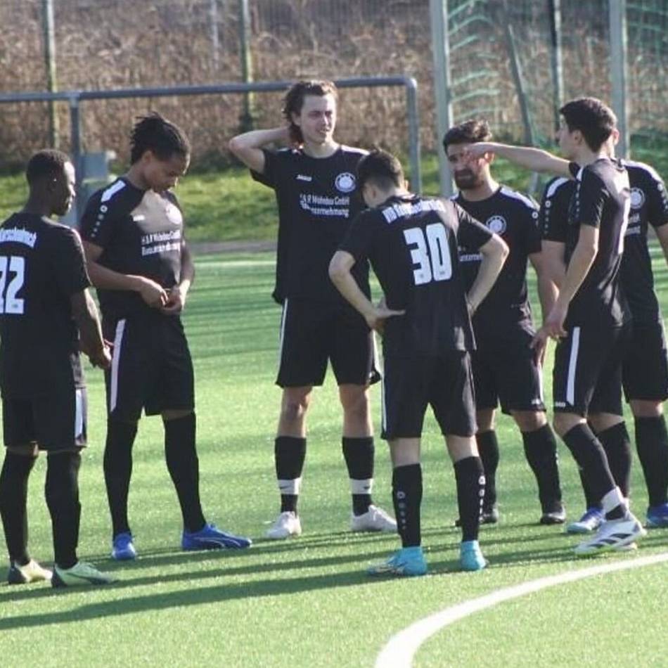 Abbruch nach Rudelbildung: Partie zwischen Korschenbroich und Odenkirchen landet vor Sportgericht