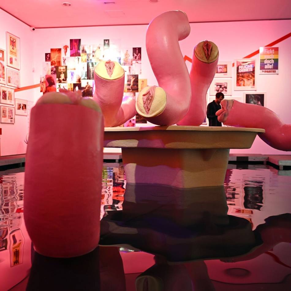 Sex-Ausstellung im Ehrenhof: „Oder hätten Sie gerne einen Walpenis gesehen?“