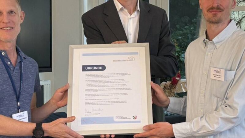 „Zukunftsschmiede“ des Berufskollegs Hückeswagen: „Bindeglied zwischen Schule und Ausbildung“