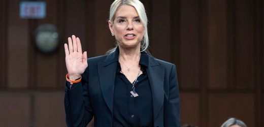 USA: Opposition wirft Trumps Justizministerin Pam Bondi Machtmissbrauch vor