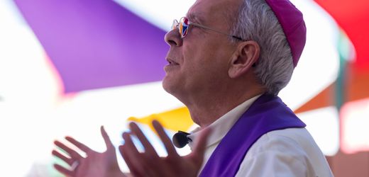 USA unter Donald Trump: US-Bischof übergibt Briefe von Migranten an den Papst
