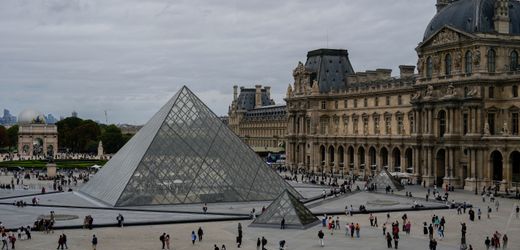 Louvre schätzt Schaden nach Juwelendiebstahl auf 88 Millionen Euro