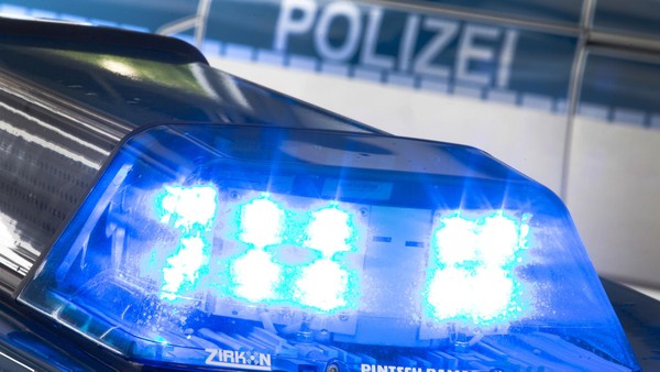 Frau am Morgen in Velbert überfallen – Polizei sucht Zeugen