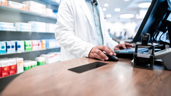 Arzneimittel-Mangel: Wie Velberter Apotheker helfen und wo es hapert