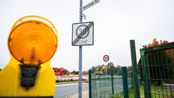 Autofahrer wundern sich: Kuriose Verkehrsschilder in Velbert
