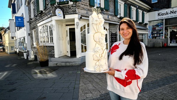 „Tortenkönigin“ Alma übernimmt beliebtes Café in Velbert