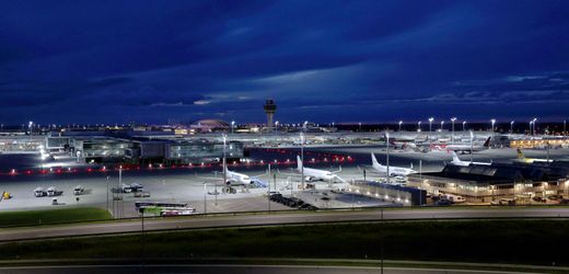 München: Flughafen wegen Drohnen gesperrt, viele Flüge fallen aus