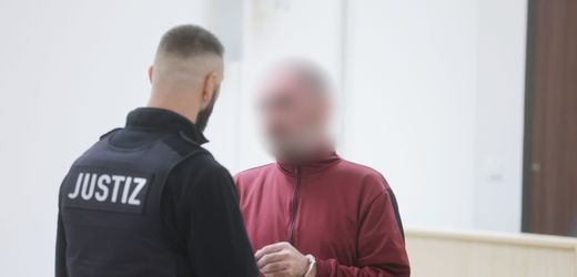 Gera: Frau in Straßenbahn angezündet – Angeklagter sagt, er bereut die Tat
