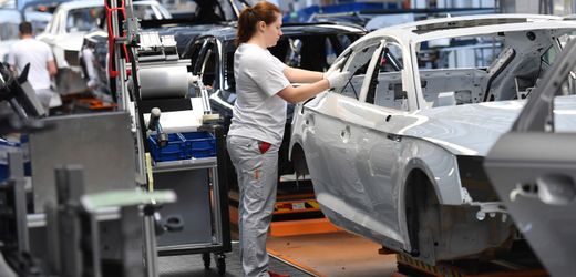 Autoindustrie: Gewerkschafter warnen vor Kurzarbeit wegen Chipkrise