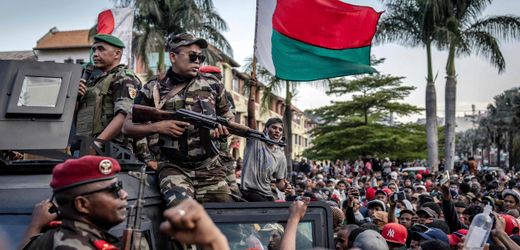 Madagaskar: Soldaten schließen sich offenbar Protesten an